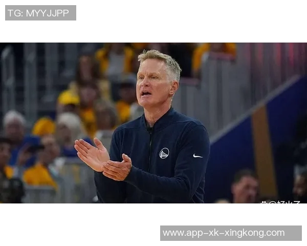 科尔称赞库明加成长显著角色定位清晰出手减少无所畏惧