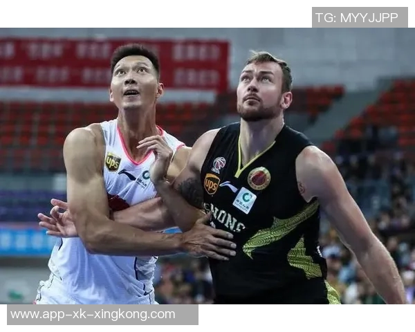 埃奇库姆称赞詹姆斯希望能效仿其职业生涯长达20年 埃奇库姆称赞詹姆斯希望能效仿其职业生涯长达20年