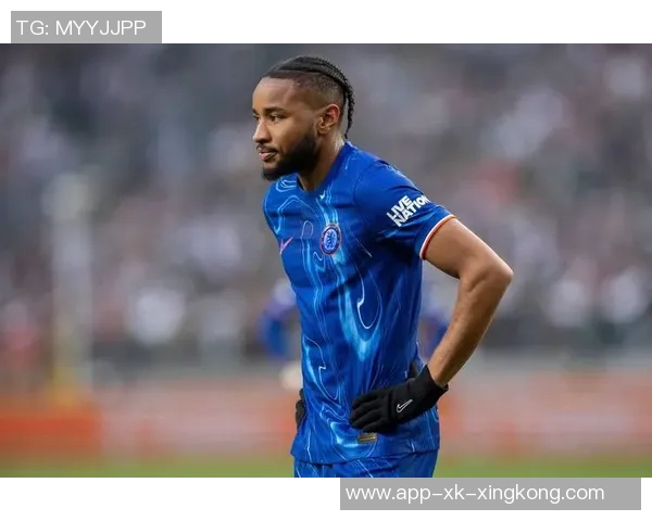 热刺6500万新援西蒙斯状态低迷9场未进球续约5年周薪20万镑引发热议