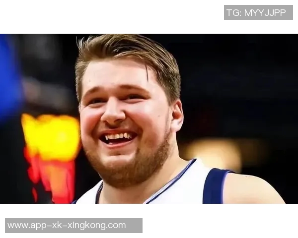 德隆谈东契奇与詹姆斯关系不佳未扶摔倒事件引发热议